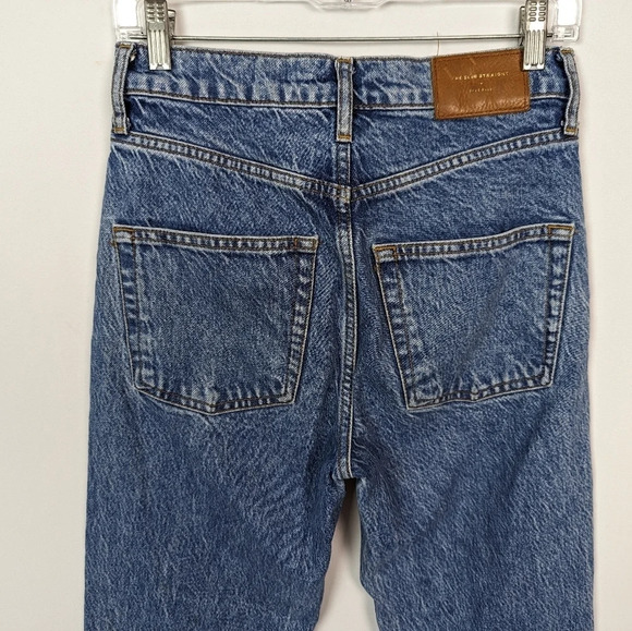 ZARA sz 4 Acid Washed Raw Hem 90s Mom Jeans Medium Wash Straight Leg Blogger Fav - Picture 9 of 12